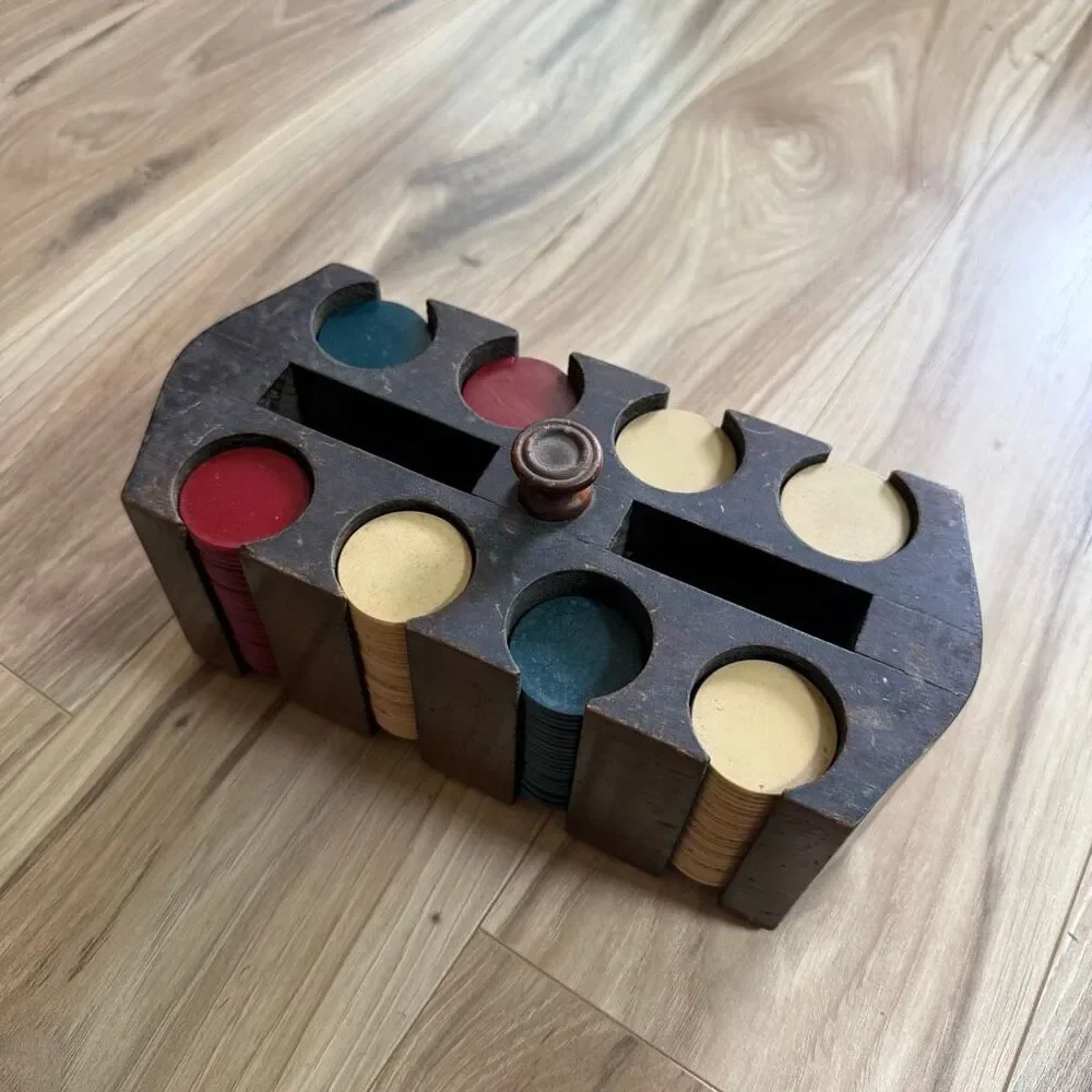 Lot of Vintage Clay Plain Poker Chips with Wood Carousel